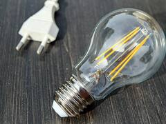 ¿Cuál es la hora más barata de luz en España para poner la lavadora?