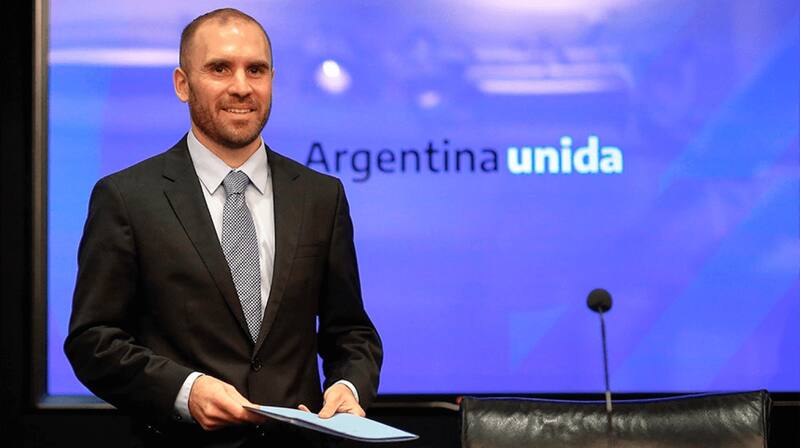 La idea del Gobierno es que una apreciación real del tipo de cambio contenga los precios.