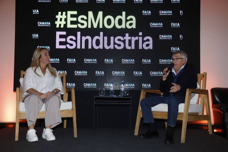 Durante la encuentro se presentó a Daniel Ravinovich, la primera presidenta mujer de la Federación