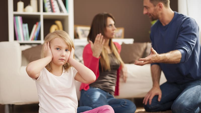 Las experiencias de la infancia influyen directamente en el desarrollo emocional y social de una persona.