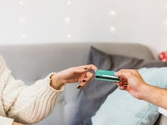 Cuando se cobra la paga extra de Navidad: esta es la fecha límite de ingreso en los bancos