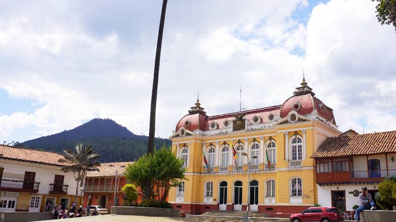 No es Barichara: turistas descubren el pueblo colonial más lindo de Colombia a menos de dos horas de Bogotá
