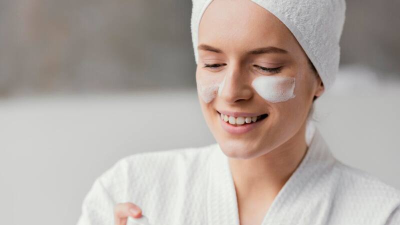 Esta crema tiene ingredientes naturales que aseguran resultados óptimos.