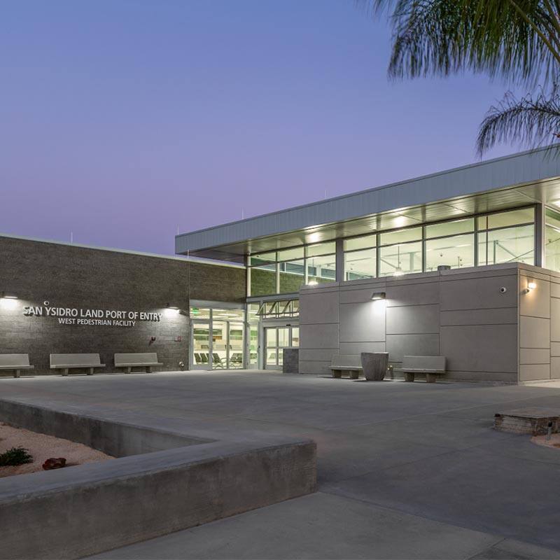 Cruce fronterizo peatonal de México y USA. Fuente: X @DFOSanDiegoCA