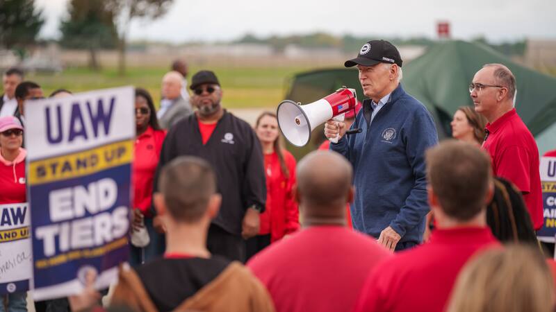 Foto: Biden habló ante los trabajadores
