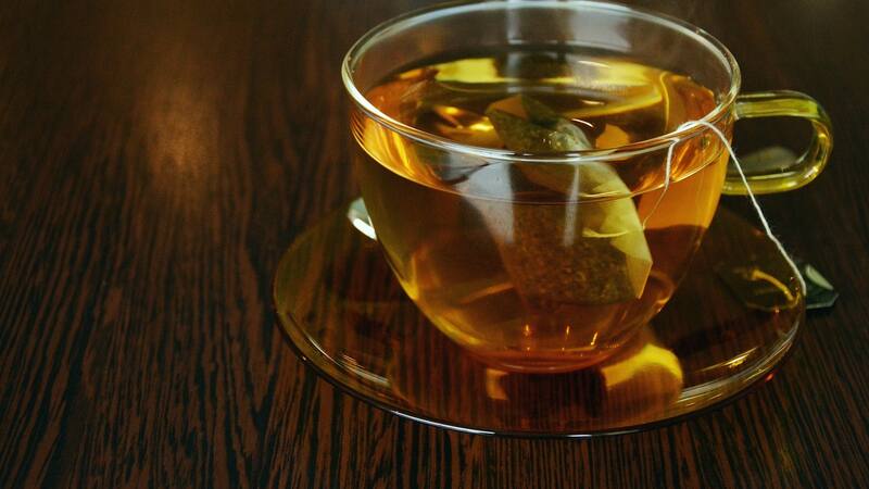 El té medicinal que ayuda a prevenir el resfrío y mareos este otoño