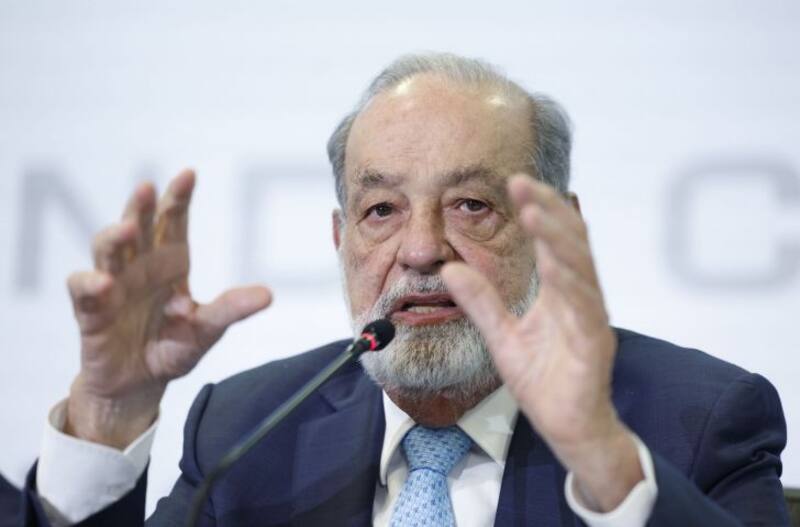 ¿Está en crisis el IMSS? Carlos Slim sugirió suprimir las Pensiones para el Bienestar, lo que generó pánico en México. (foto: archivo).