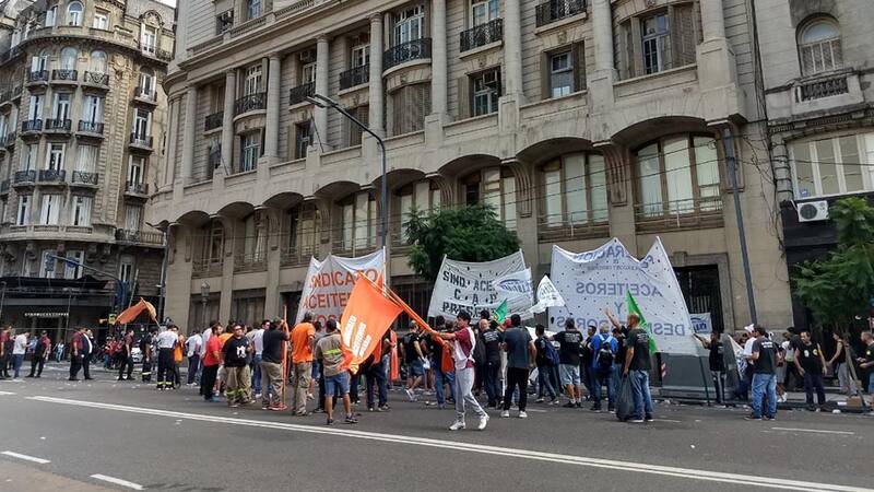 Aceiteros acordó un aumento del 19% en paritarias
