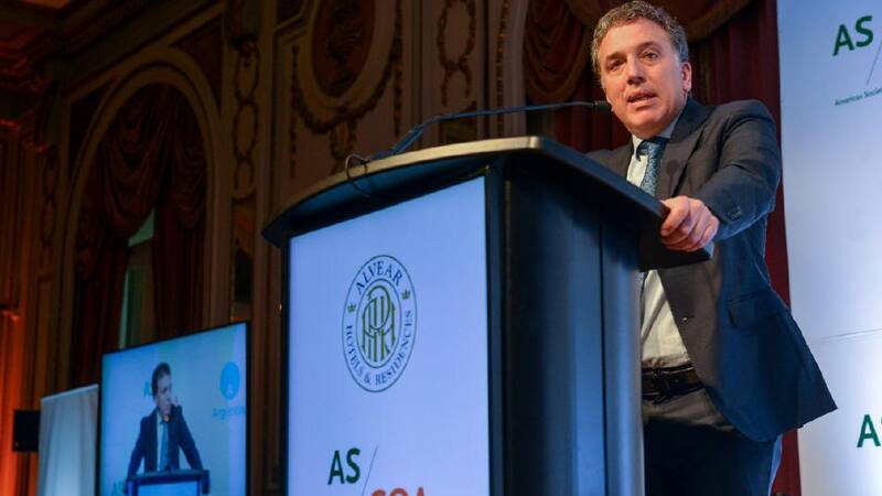 Dujovne dijo que en el mundo ya no preocupa el déficit externo