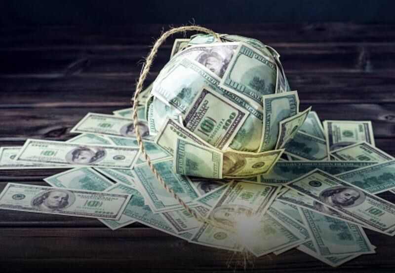 El dólar blue cotiza a $ 204 para la venta en el fin de semana.