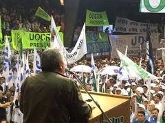 Lado B del acto de la CGT: silbidos, cánticos y un mensaje para el “Momo Venegas