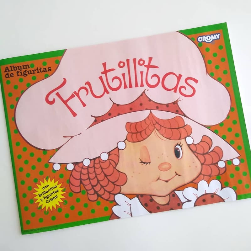 Frutillitas fue el primer álbum de Cromy. Cada página se dibujó y pintó a mano.