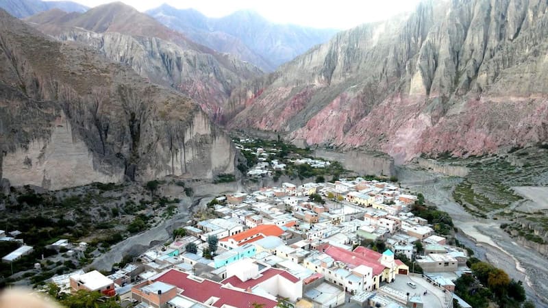 El pueblo tiene un poco más de 1500 habitantes y visitarlo es como hacer un viaje en el tiempo.