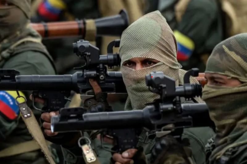 Tras dos sobrevuelos de F-16 venezolanos, Donald Trump da luz verde al derribo de aeronaves que amenacen a la flota estadounidense. Fuente: archivo.