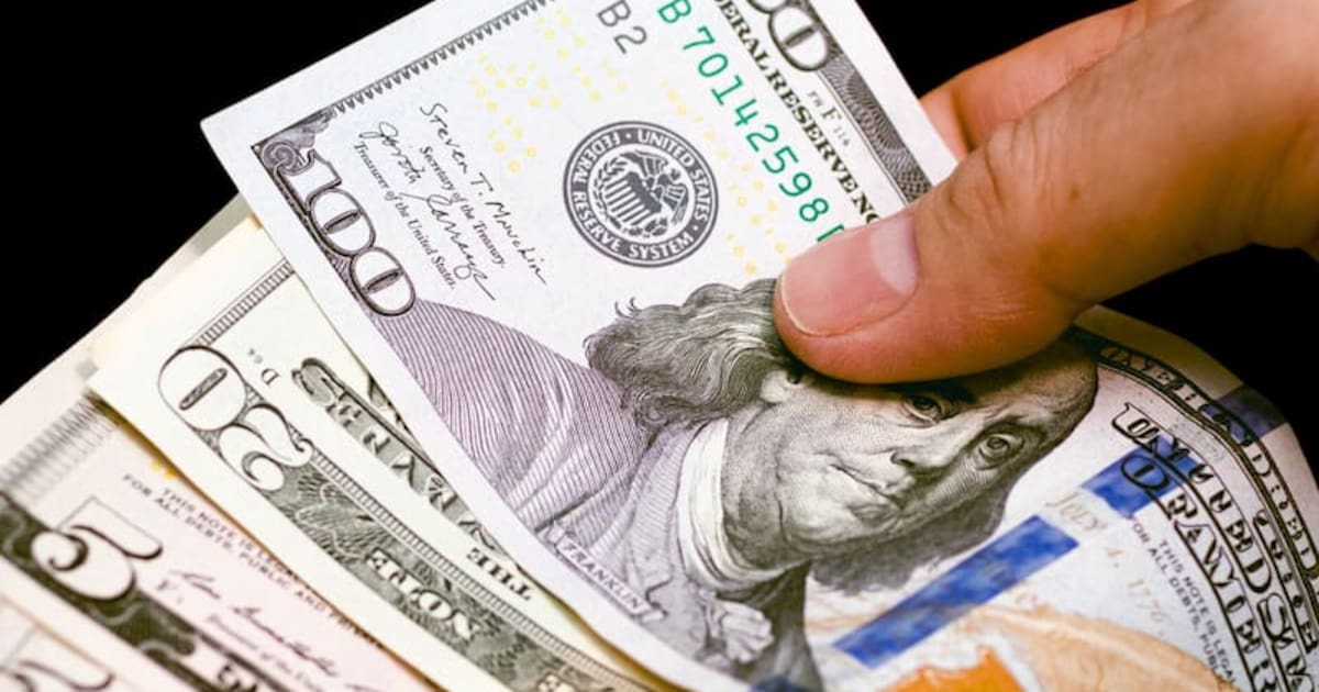 $1,250 Payments Are Being Sent to Eligible Americans: Who Qualifies