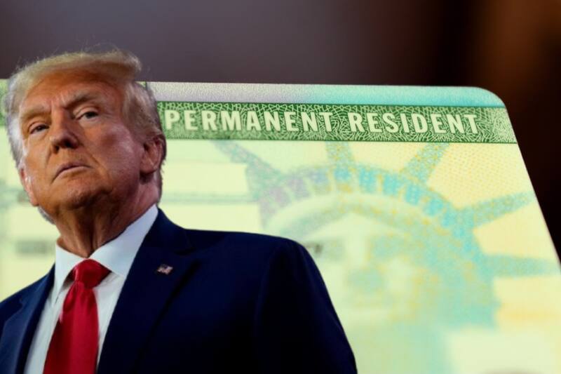 El gobierno de Estados Unidos revocará la Green Card de todos los que tengan vínculos con organizaciones criminales. Fuente: Archivo.