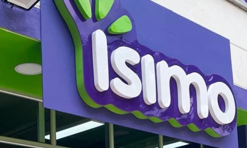 Ísimo nació en 2022, tras el cierre de Justo y Bueno, con apoyo del Grupo Olímpica.