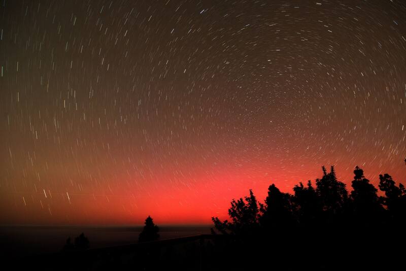 La pasada semana pudo divisarse una aurora boreal desde las Canarias, producto de una alta actividad electromagnética en la atmósfera. (Imagen: archivo)