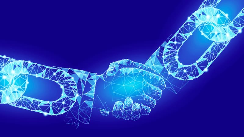 La firma argentina conecta productores con empresas para conciliar objetivos de producción de cultivos sustentables, utilizando tecnología blockchain.