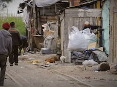 Un intendente K reconoció "más de 7 mil cuadras urbanas de tierra y sin iluminar"