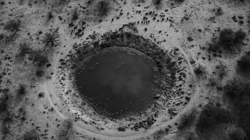 Un misterioso "agujero negro" descubierto en Google Maps desató teorías conspirativas sobre su origen.