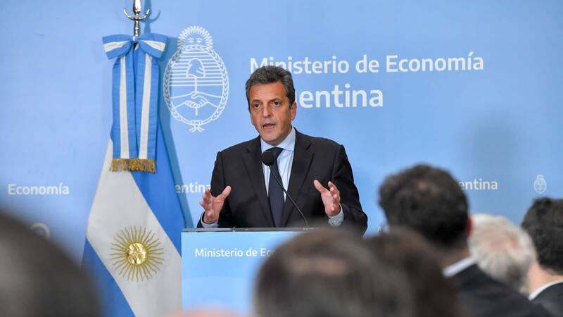 Sergio Massa acordó con supermercados y mayoristas una suba de 5% mensual por 90 días