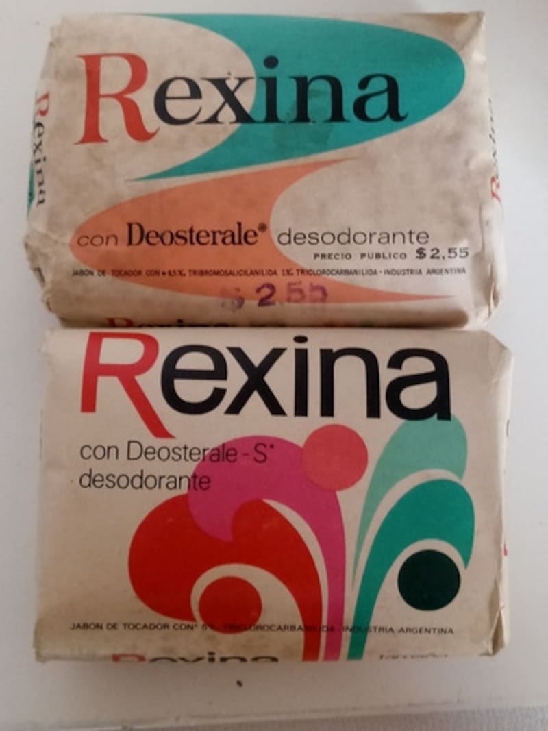 Desde su lanzamiento en Argentina hasta 1992 se lo conoció como Rexina.