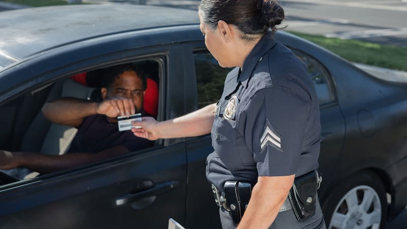 La DGT impondrá multas de 500 euros a todos los que no lleven esta documentación en su coche