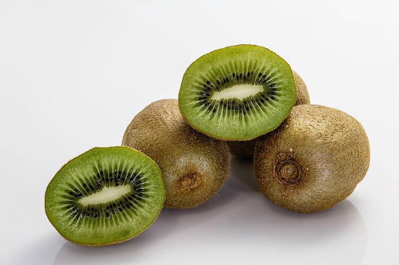 El kiwi es la fruta recomendada por los expertos para dormir bien. (Foto: Pixabay).