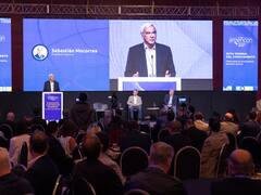 Empresas que exportan servicios aseguran que las políticas del Gobierno perjudican al sector: las 3 medidas que critican