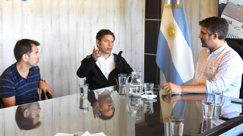Axel Kicillof se reunió con el intendente de Miramar tras el trágico temporal en la ciudad balnearia