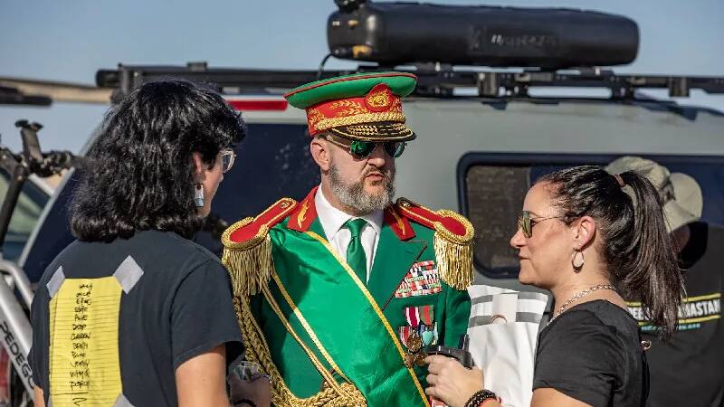 Randy 'R Dub!' Williams es el sultán de su microrepública. (Fuente: slowjamastan.org).