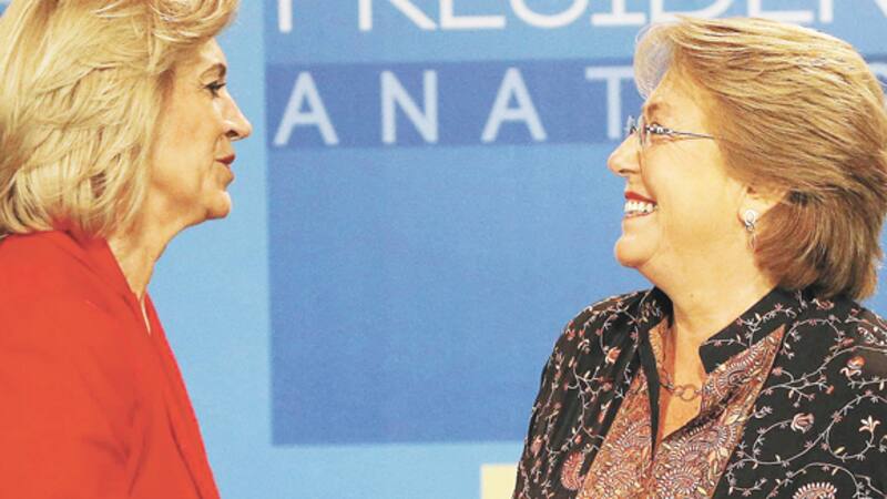Matthei y Bachelet, en el debate que mantuvieron esta semana.