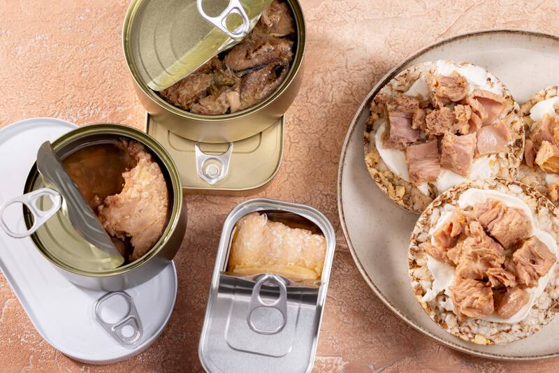 Exigen retirar estas latas de atún de todos los supermercados. Fuente: Freepik.es.