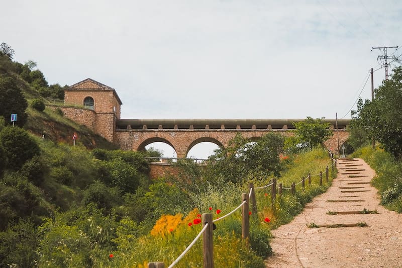 El sendero que recorre Patones de Arriba es uno de los más fáciles.