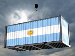 Movimientos de Luis Caputo: la estrategia en Producción y Cancillería para sumar dólares en 2025