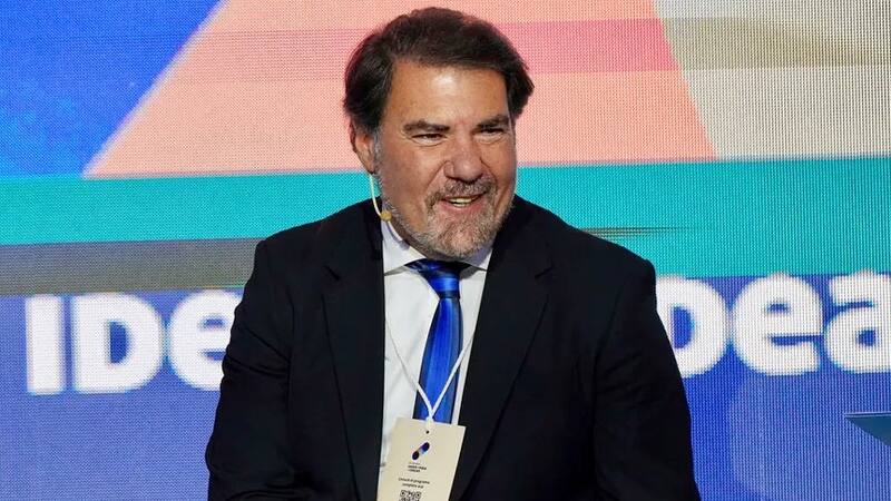 En el plano político, hoy se está debatiendo "quién paga la cuenta".