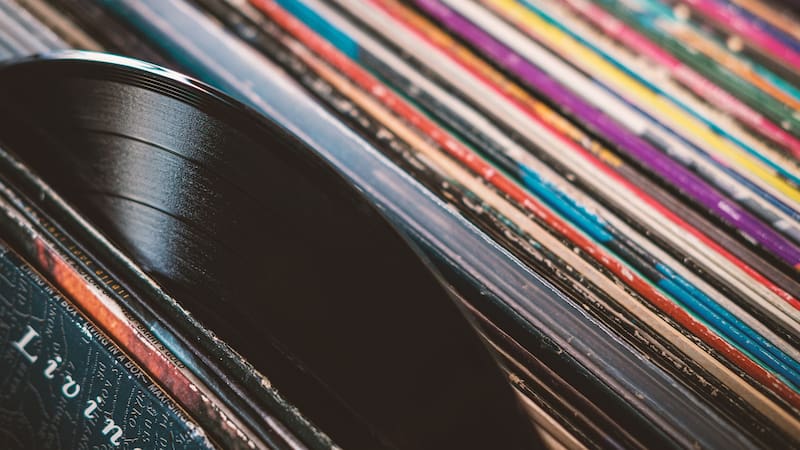 Los 5 vinilos españoles mejor cortizados por los coleccionistas: puedes conseguir hasta 1400 euros.