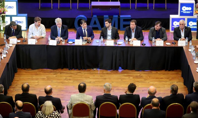Gobernadores patagónicos con el presidente de CAME, Alfredo González