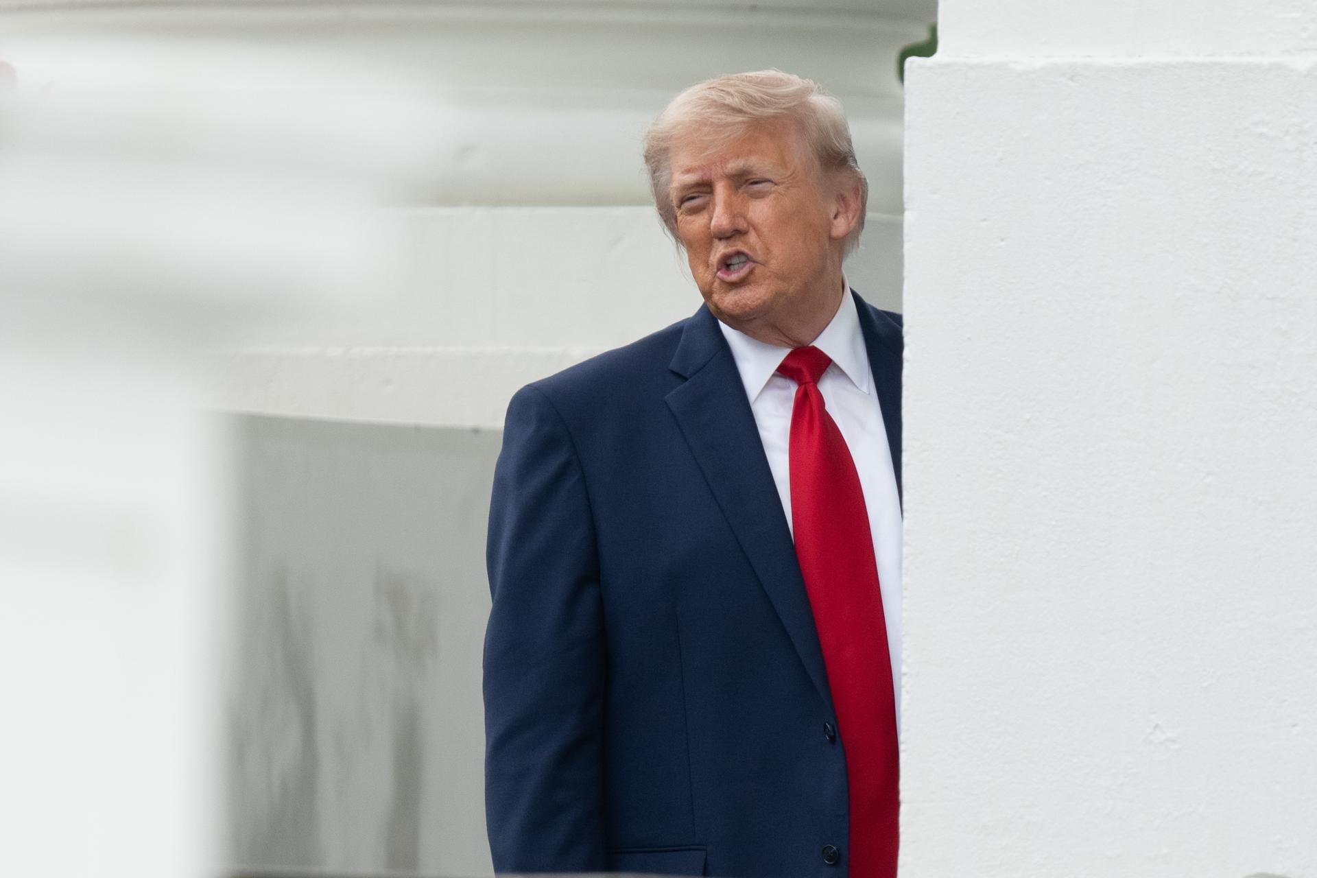 Donald Trump señaló durante el fin de semana que Estados Unidos e Irán estaban cerca de completar un acuerdo.