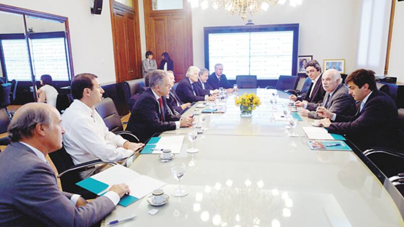 Casamiquela, junto a secretarios, recibió a los cuatro titulares de las principales cadenas de valor granarias