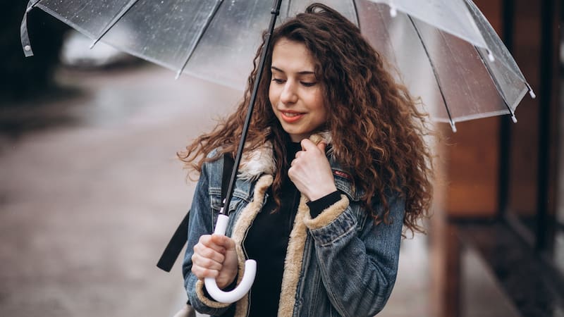 Se aproxima un cambio en el tiempo con lluvias y vientos huracanados: a qué hora llueve y cuáles son las zonas con alertas.
