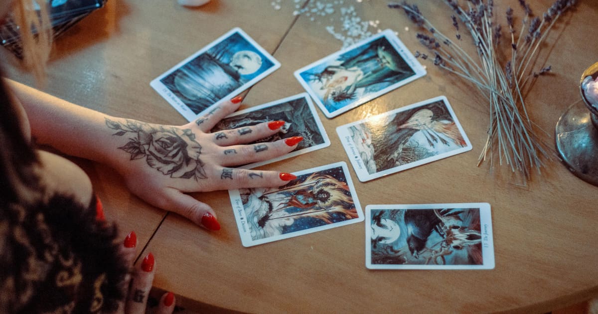 La carta del tarot que marca la vida amorosa de cada signo del zodíaco ...