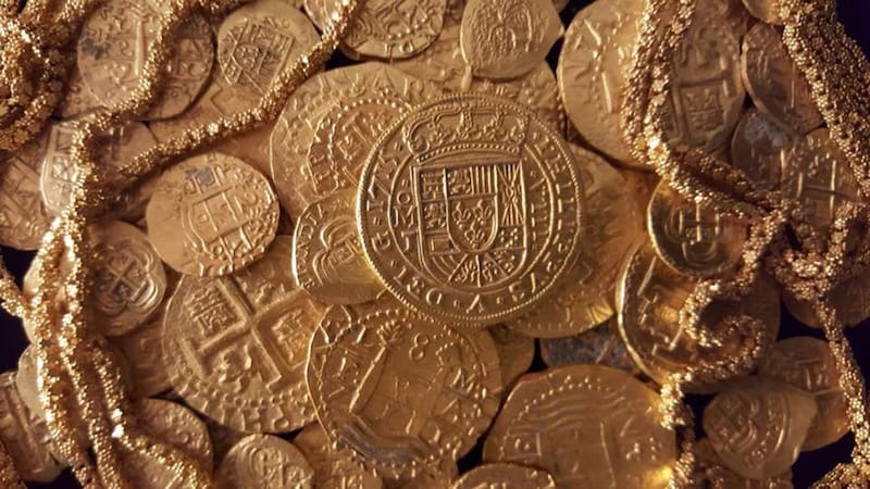 Hallan en Florida un tesoro de la Flota de 1715: más de 1,000 monedas de plata y piezas de oro valoradas en más de un millón de dólares. Fuente: 1715 FLEET - QUEENS JEWELS, LLC