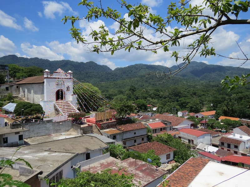 Tapijulapa, en el municipio de Tacotalpa, es uno de los pueblos más pintorescos de Tabasco y fue declarado Pueblo Mágico en 2010. Foto: Wikimedia.