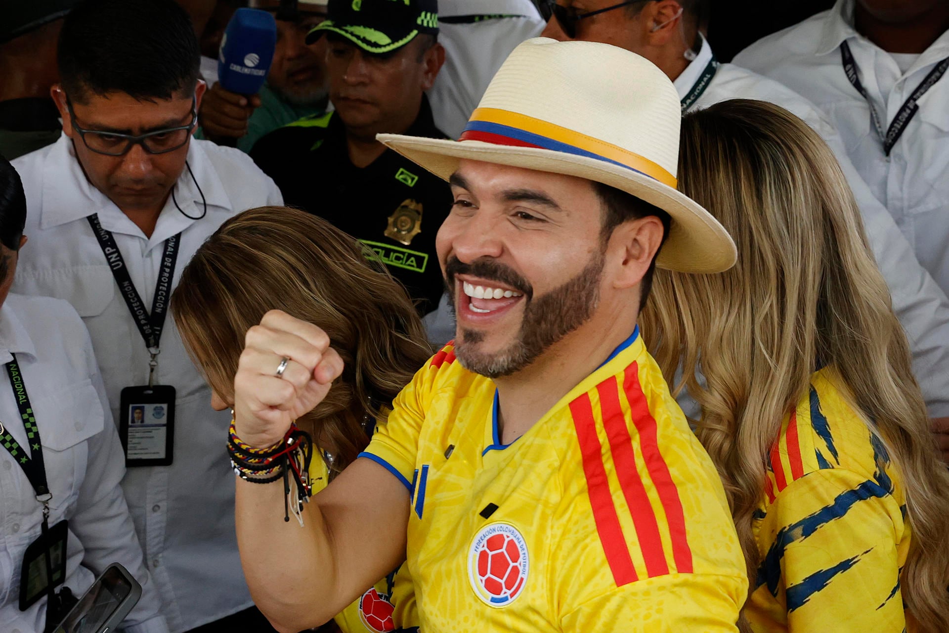 Quién es "El Tigre", el populista de derecha que ganó las elecciones en Colombia
