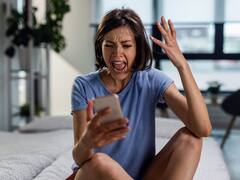 Multarán a los jefes que escriban fuera del horario laboral: las empresas deberán pagar hasta 7500 euros