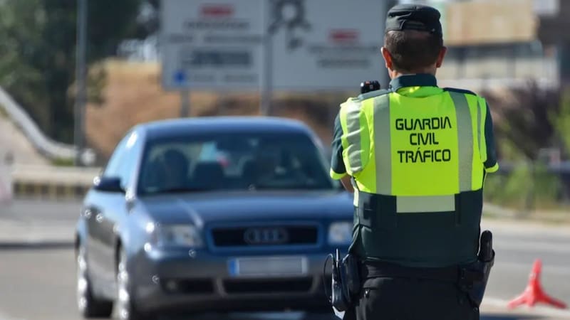 Buenas noticias para los conductores: ya no tendrán que pasar la ITV si su coche está en este listado. Foto: EFE