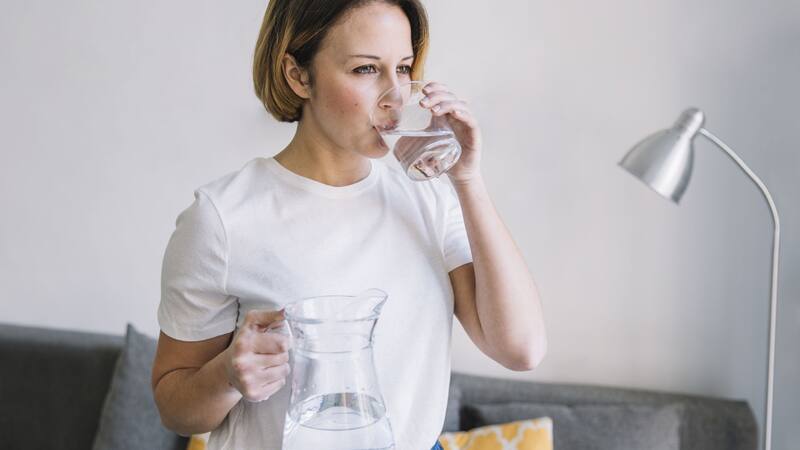 A pesar de que los niveles actuales no son peligrosos, los científicos insisten en la necesidad de continuar con el monitoreo y la regulación de estas sustancias. (Foto: Freepik)