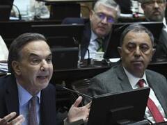 Previo a la discusión en el Senado, allanaron el edificio de Cristina